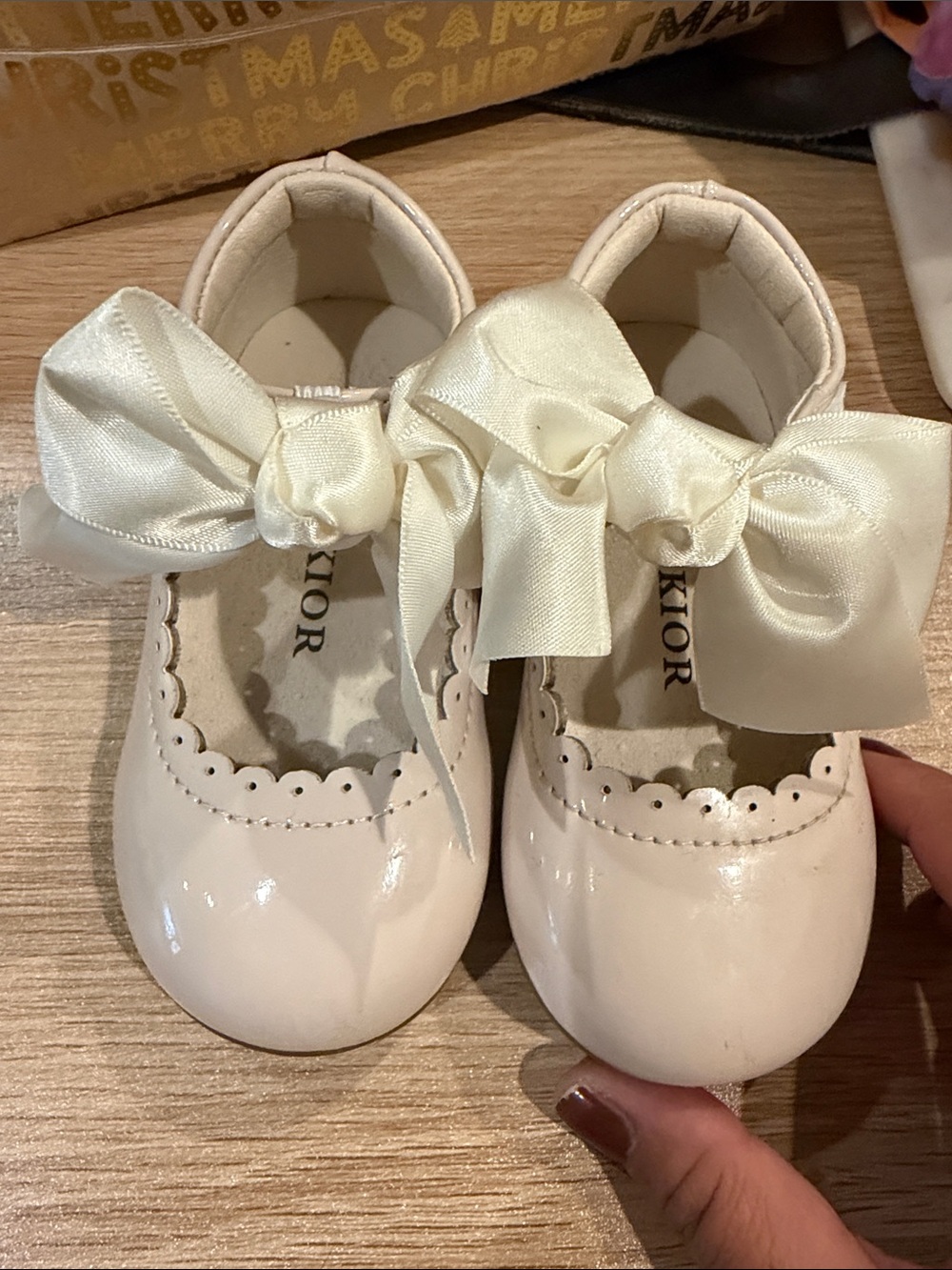 Girls Dress Shoes. Old Navy and Taranis - Picture 7 of 10